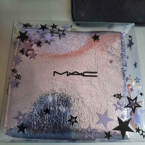 MAC Lip And Eye Makeup Set - Picture 3 of 4